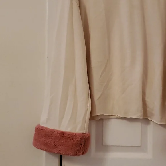 Cropped Top - Picture 4 of 8